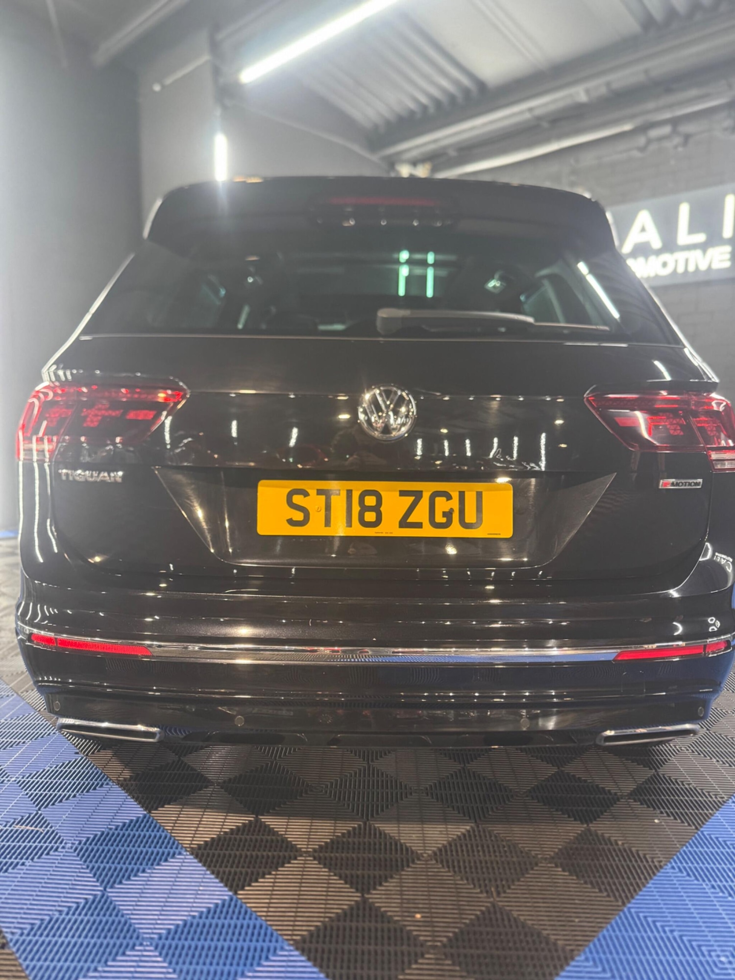 Used Volkswagen Tiguan 2018 for sale - 76866251: Photo 14