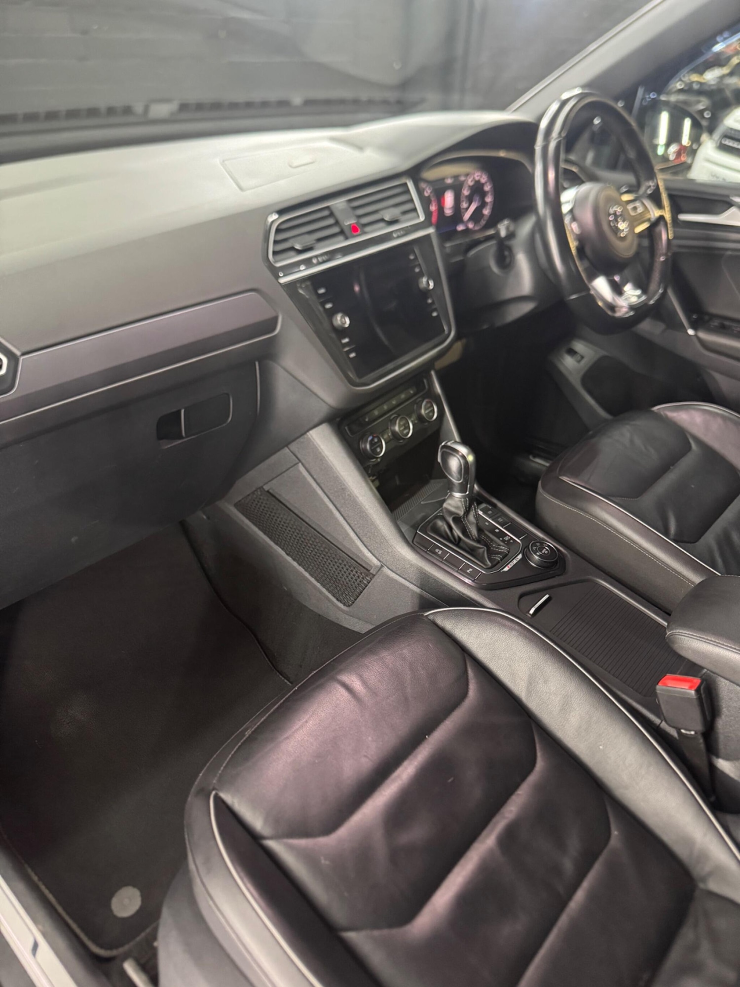 Used Volkswagen Tiguan 2018 for sale - 76866251: Photo 29