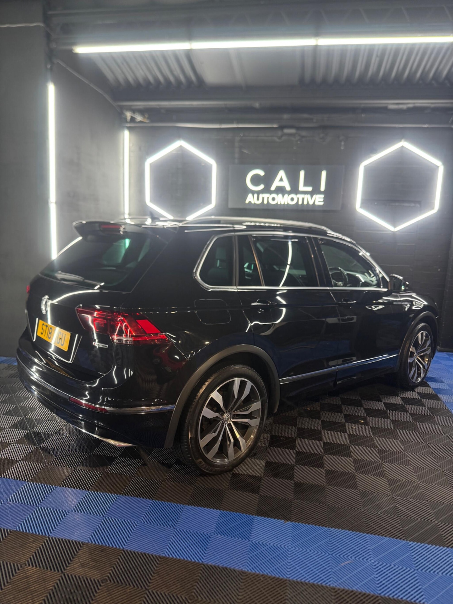 Used Volkswagen Tiguan 2018 for sale - 76866251: Photo 52