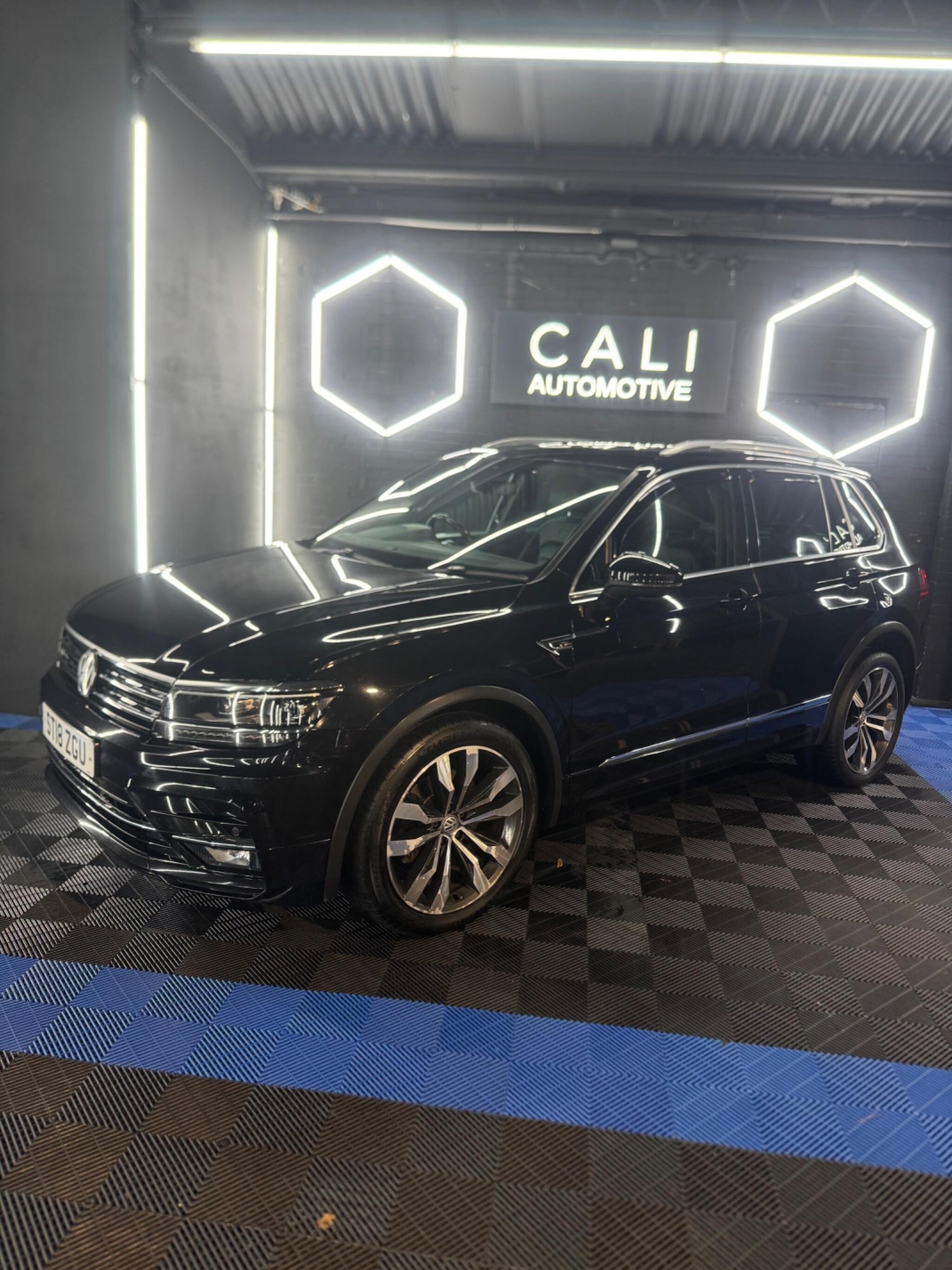 Used Volkswagen Tiguan 2018 for sale - 76866251: Photo 58