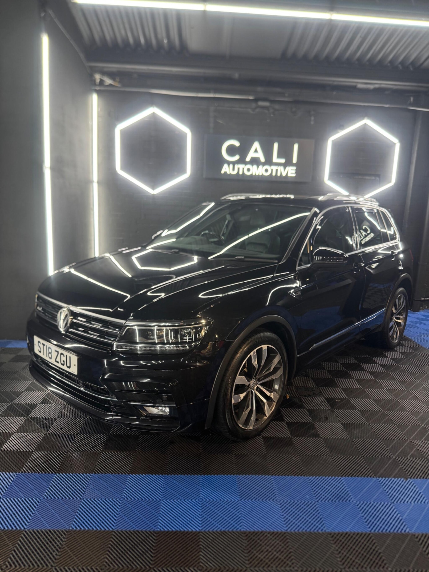 Used Volkswagen Tiguan 2018 for sale - 76866251: Photo 59