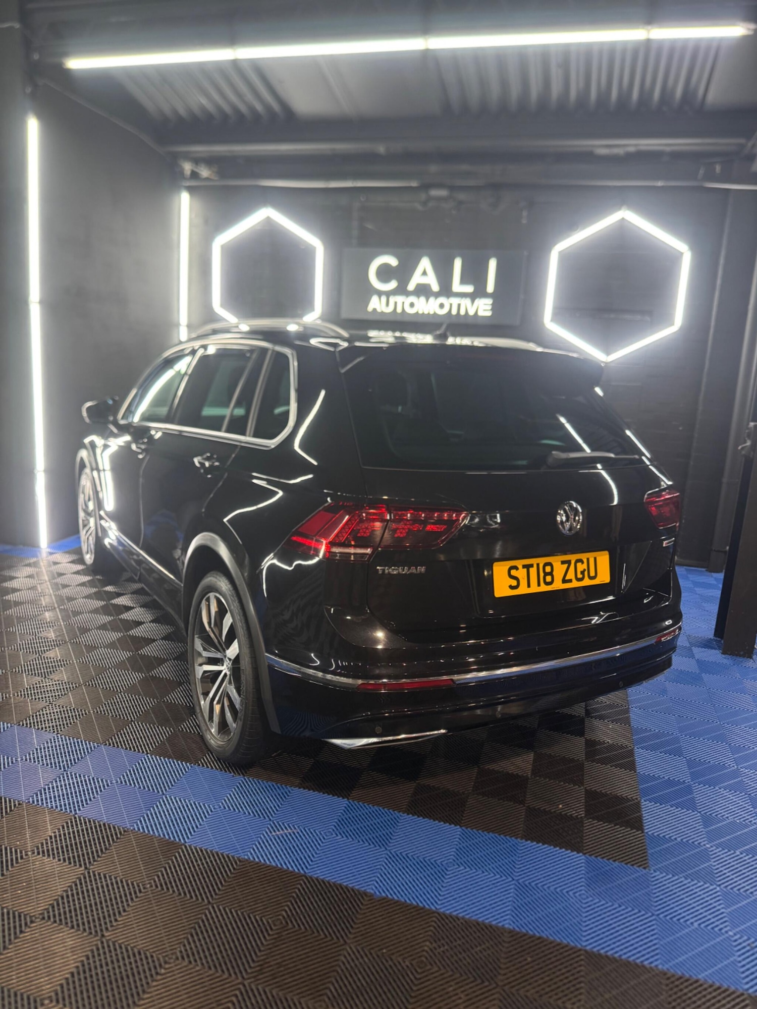 Used Volkswagen Tiguan 2018 for sale - 76866251: Photo 7