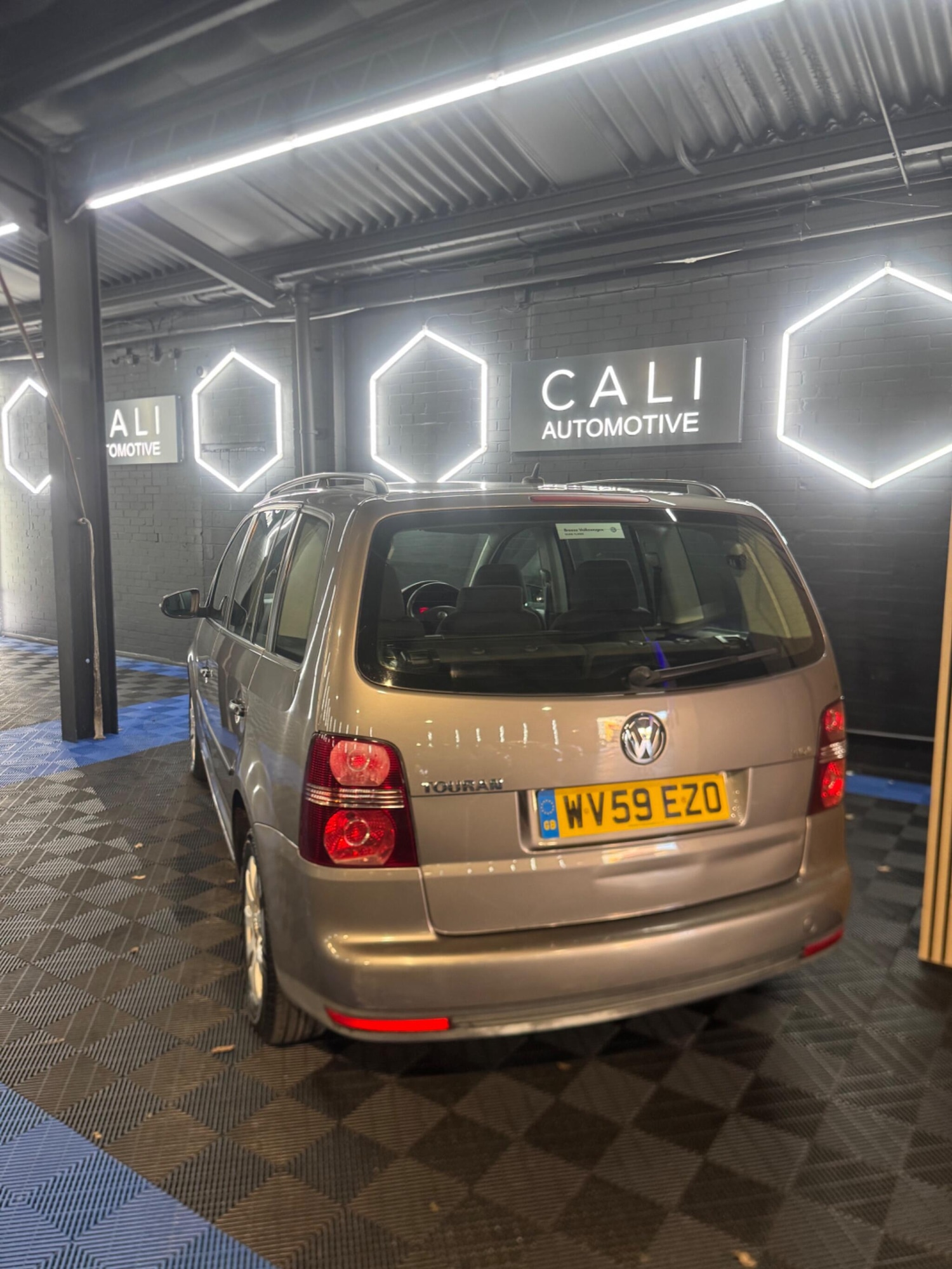 Used Volkswagen Touran for sale - 77978241: Photo 14