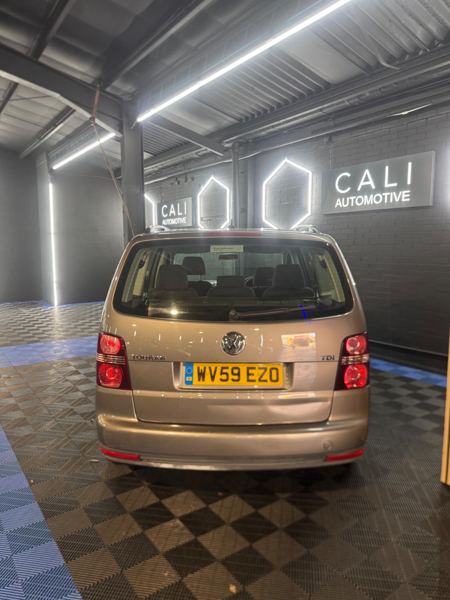 Used Volkswagen Touran for sale - 77978241: Photo 15