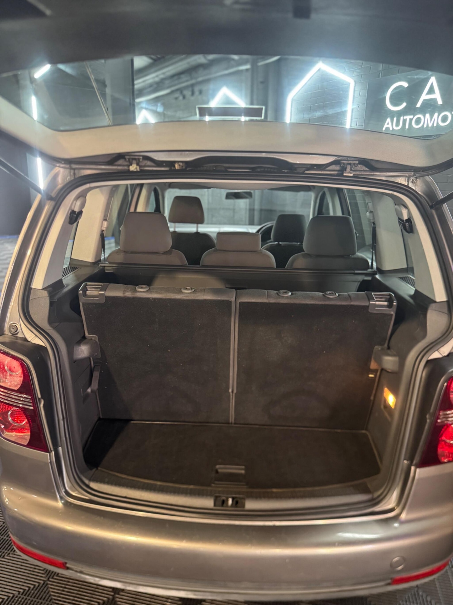 Used Volkswagen Touran for sale - 77978241: Photo 34