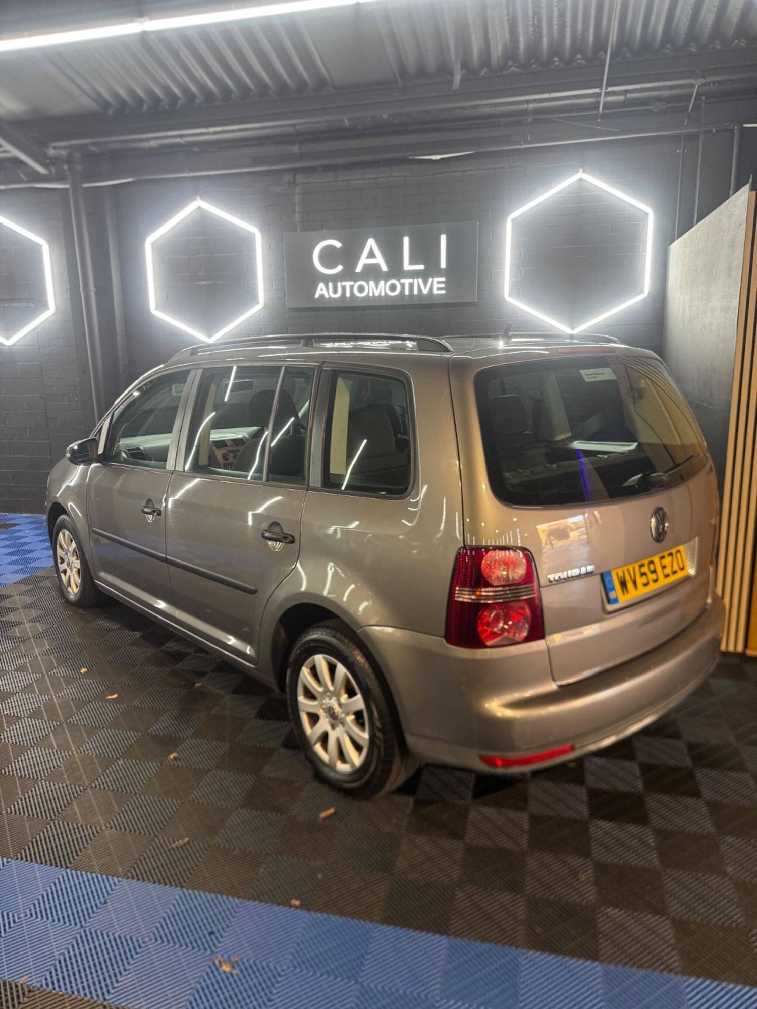 Used Volkswagen Touran for sale - 77978241: Photo 7