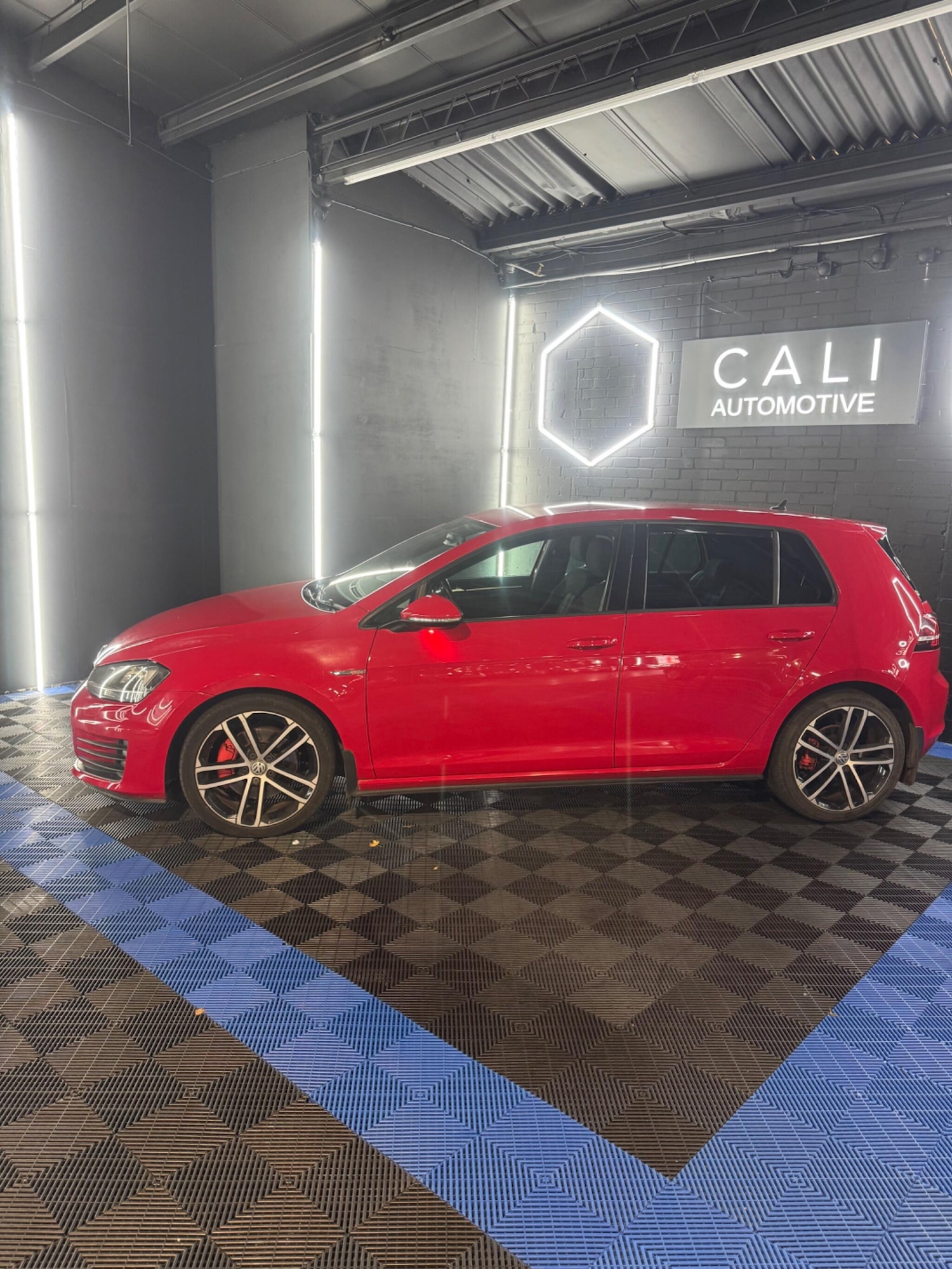 Used Volkswagen Golf 2014 for sale - 76866308: Photo 10