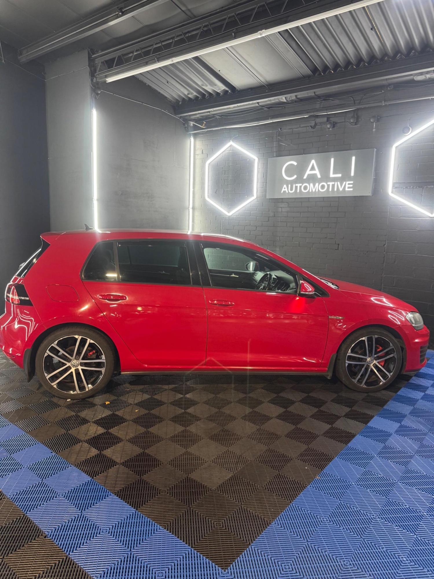 Used Volkswagen Golf 2014 for sale - 76866308: Photo 17