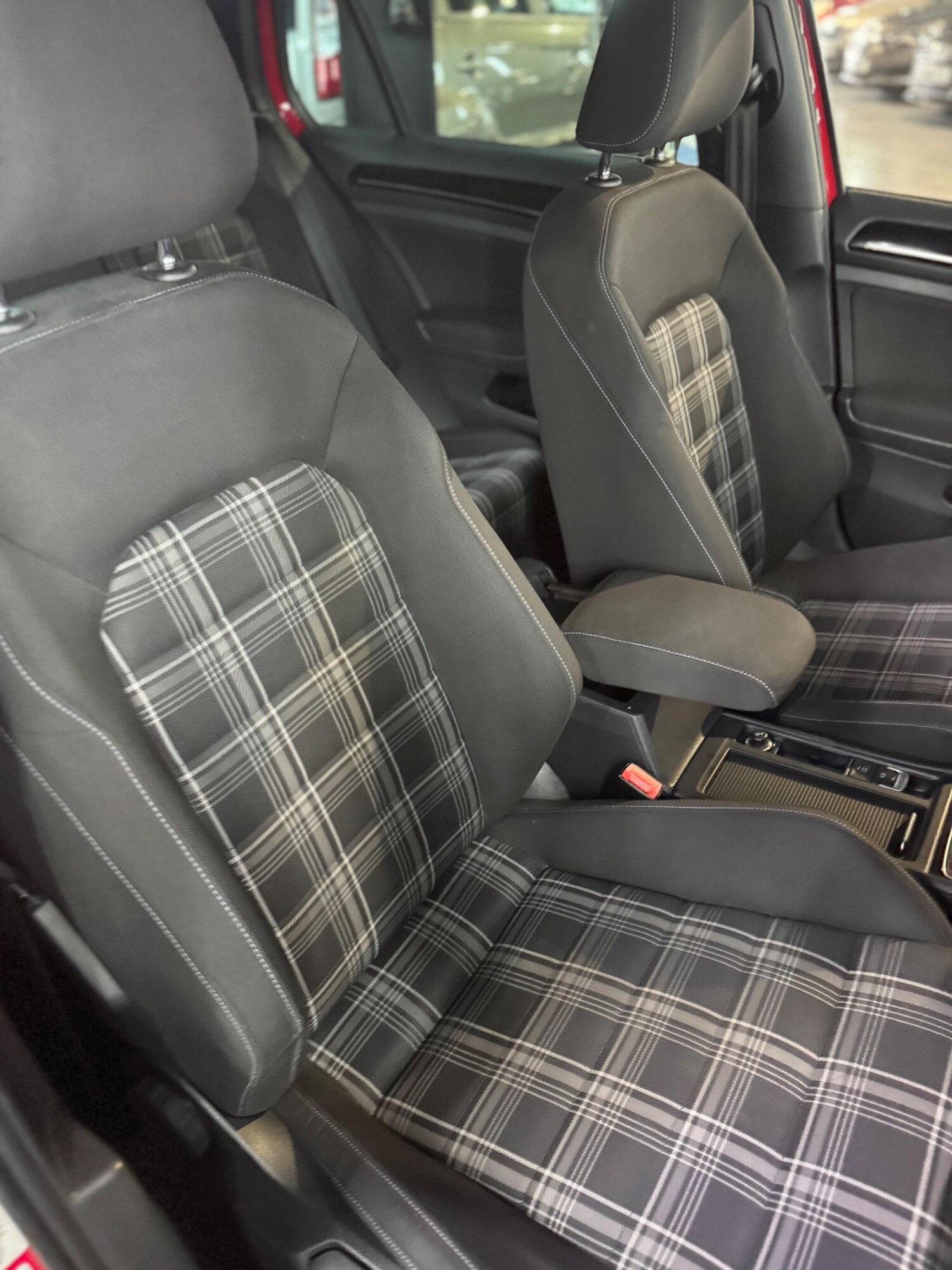 Used Volkswagen Golf 2014 for sale - 76866308: Photo 33