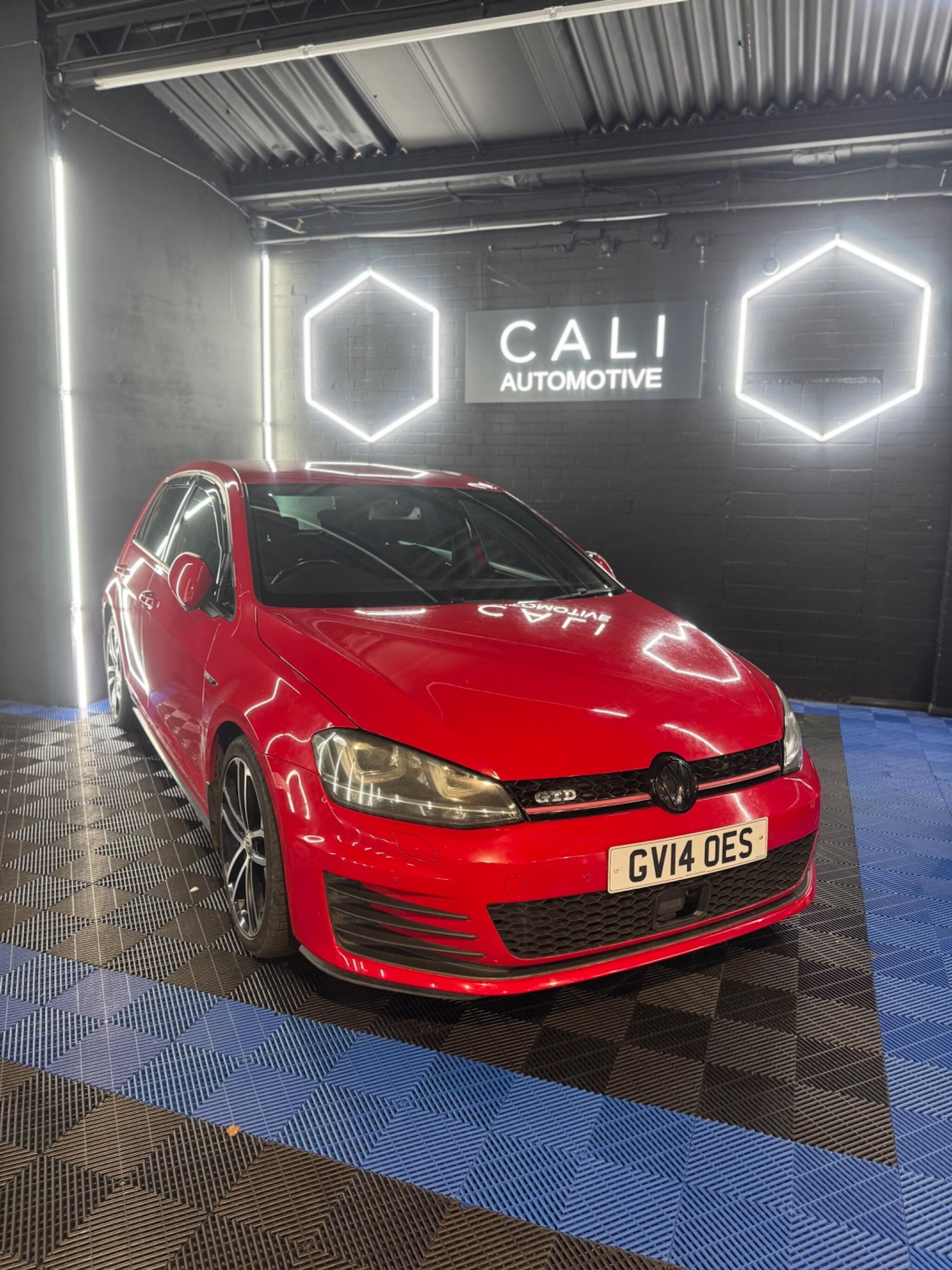 Used Volkswagen Golf 2014 for sale - 76866308: Photo 5