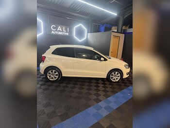 Used Volkswagen Polo 2014 for sale - 77658192: Photo
