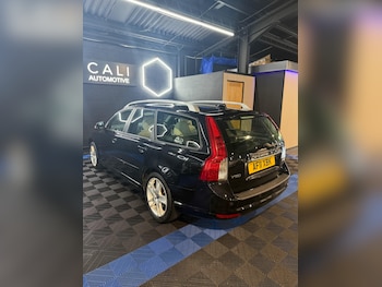 Used Volvo V50 2011 for sale - 79026346: Photo