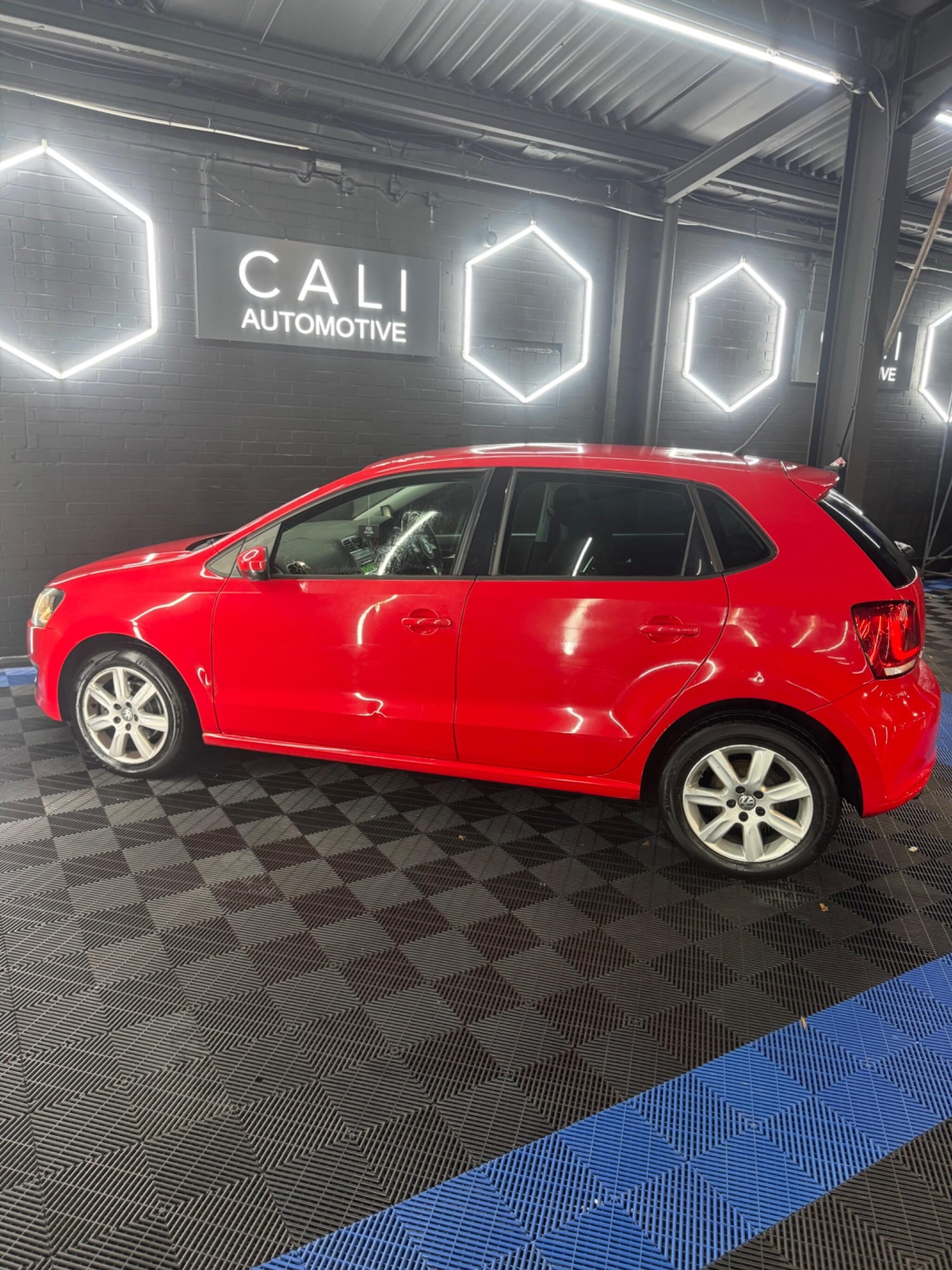 Used Volkswagen Polo 2012 for sale - 76989290: Photo 11