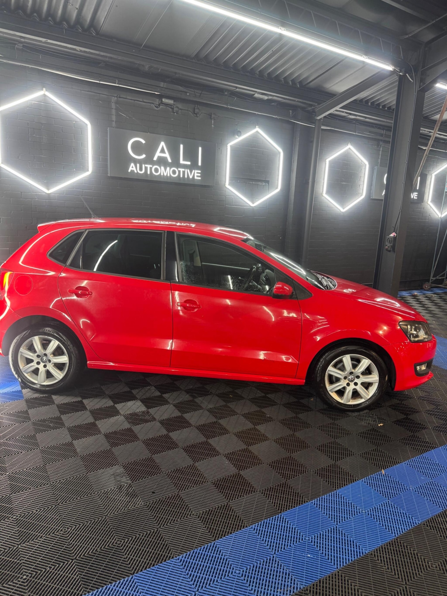 Used Volkswagen Polo 2012 for sale - 76989290: Photo 13