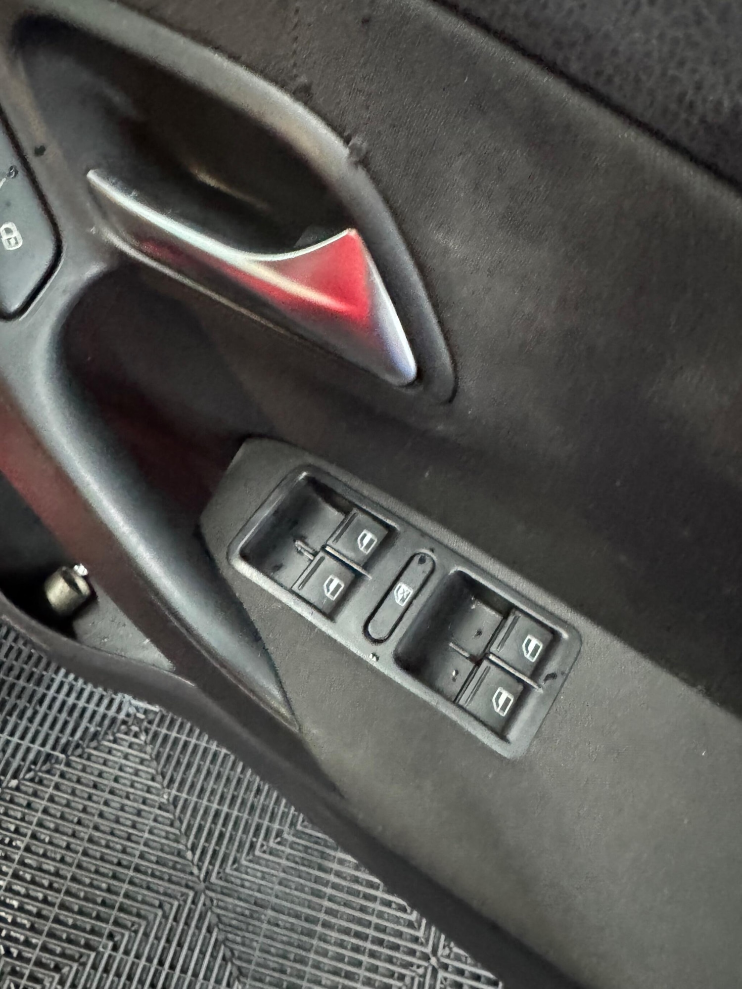 Used Volkswagen Polo 2012 for sale - 76989290: Photo 19