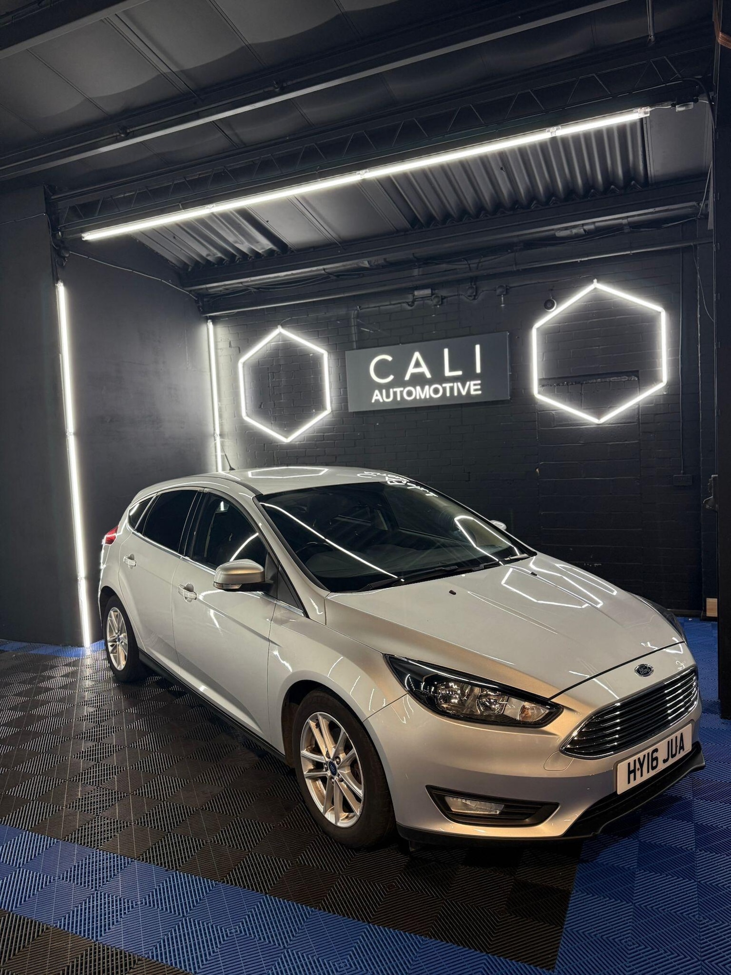 Used Ford Focus 2016 for sale - 76865730: Photo 1