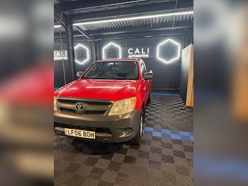Used Toyota Hilux 2006 for sale - 79201355: Photo