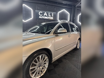 Used Volvo V50 2012 for sale - 76866080: Photo