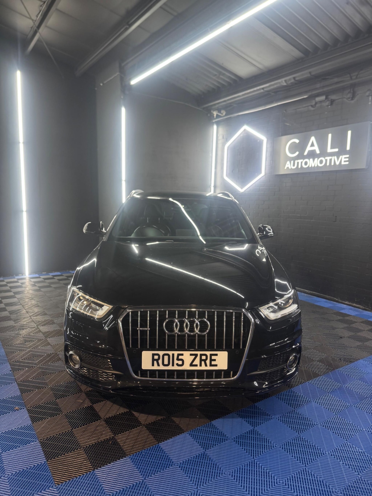 Used Audi Q3 2015 for sale - 77280023: Photo 2