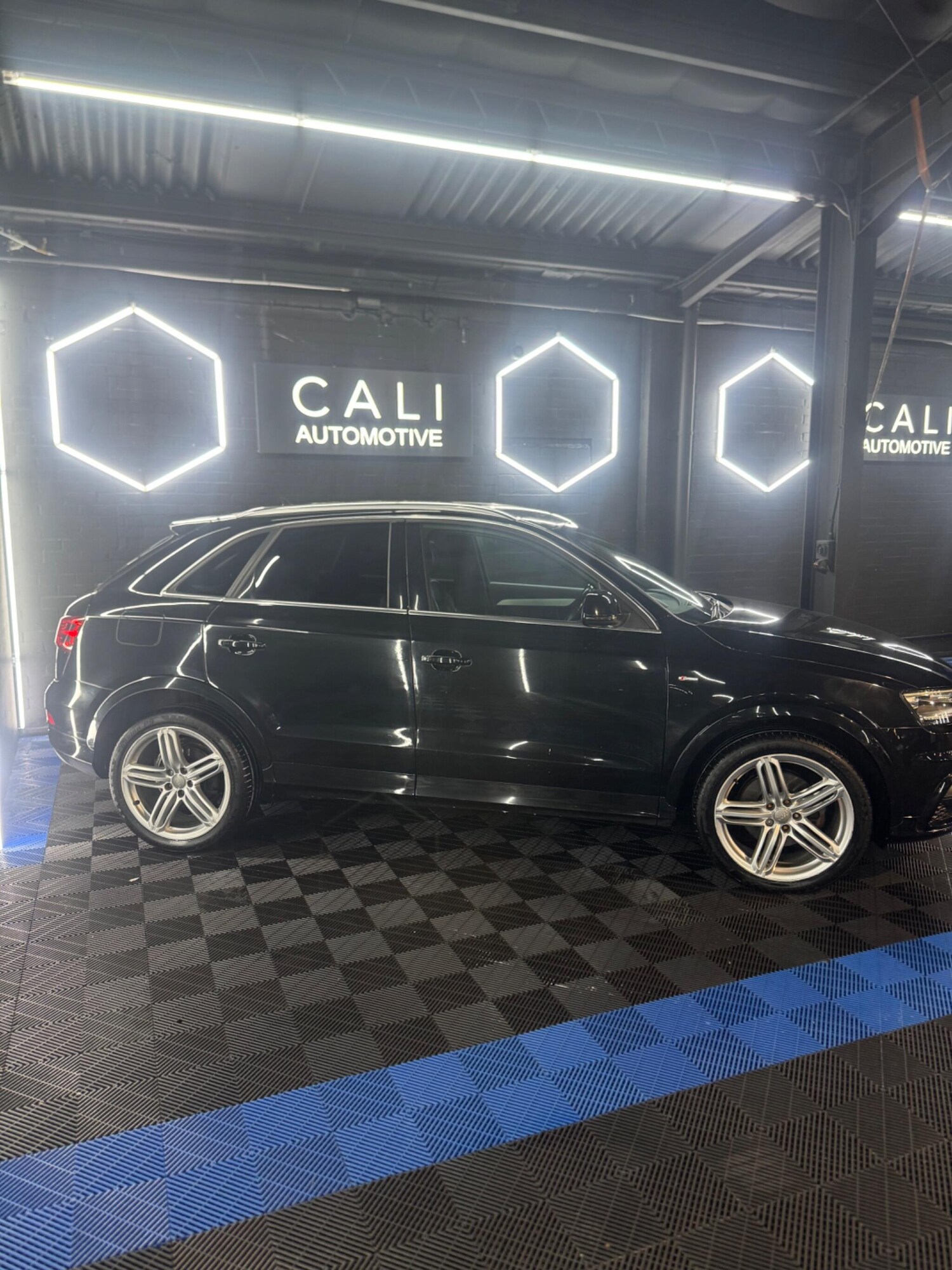 Used Audi Q3 2015 for sale - 77280023: Photo 26