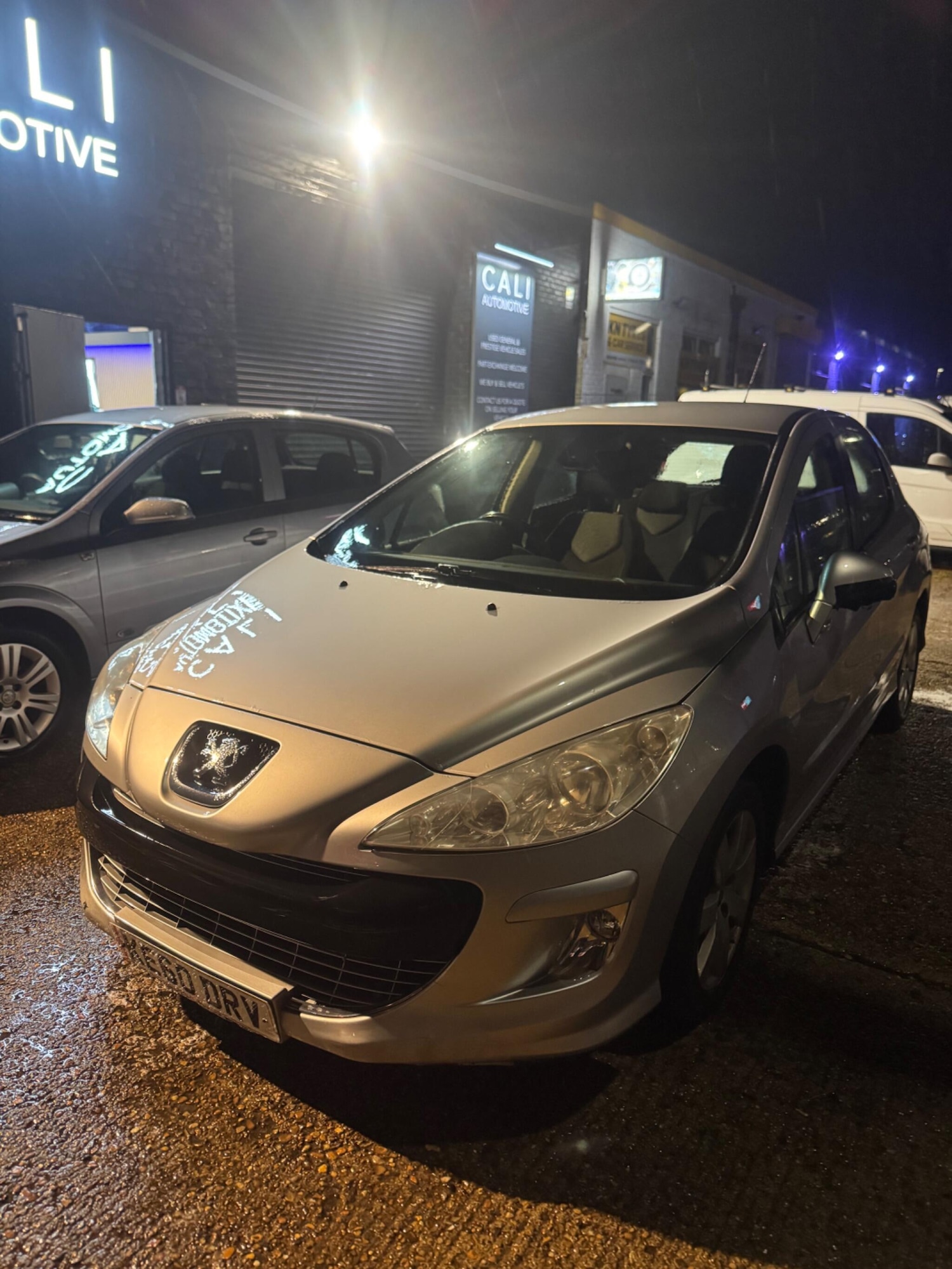 Used Peugeot 308 2011 for sale - 77598259: Photo 4
