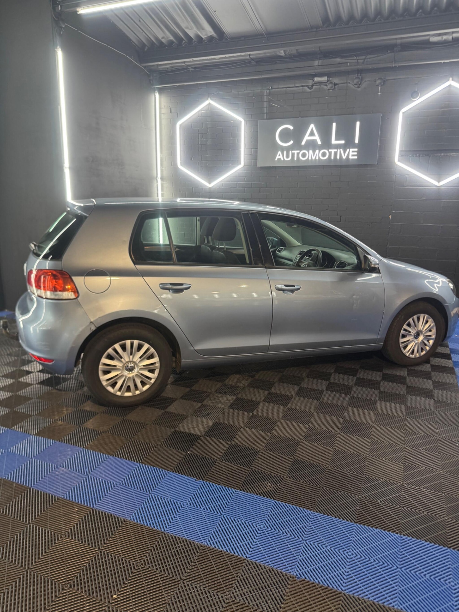 Used Volkswagen Golf 2010 for sale - 76865166: Photo 28