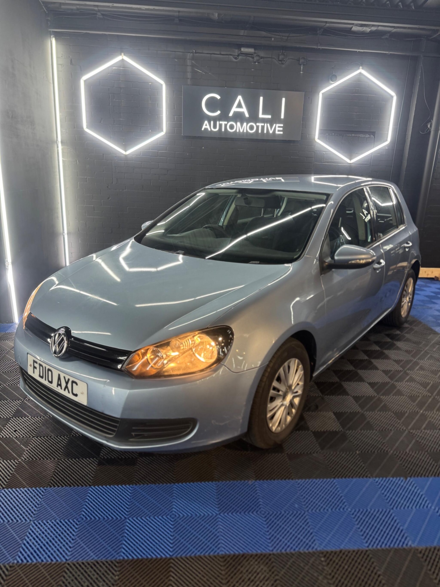 Used Volkswagen Golf 2010 for sale - 76865166: Photo 3