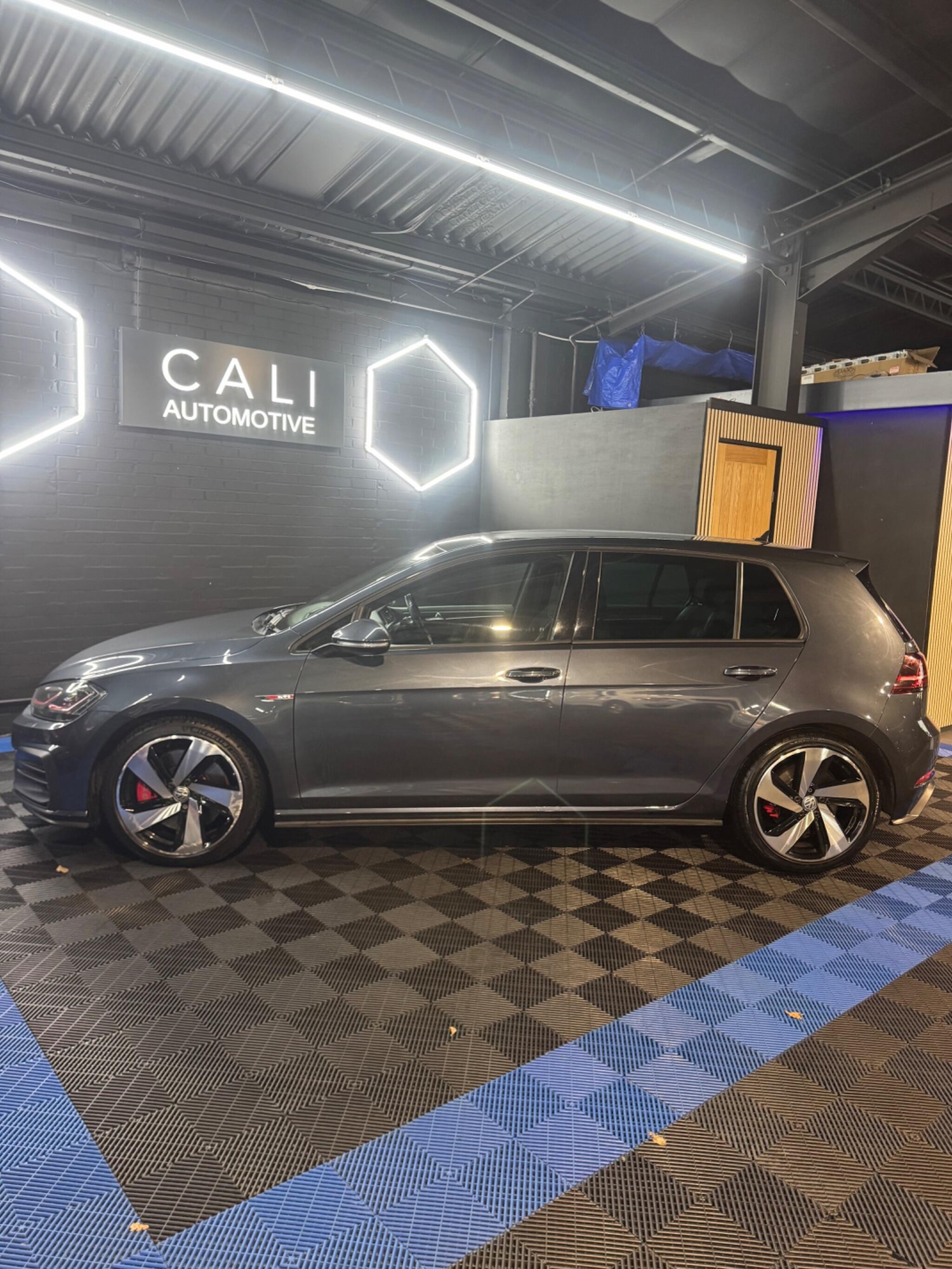 Used Volkswagen Golf 2020 for sale - 78072078: Photo 10