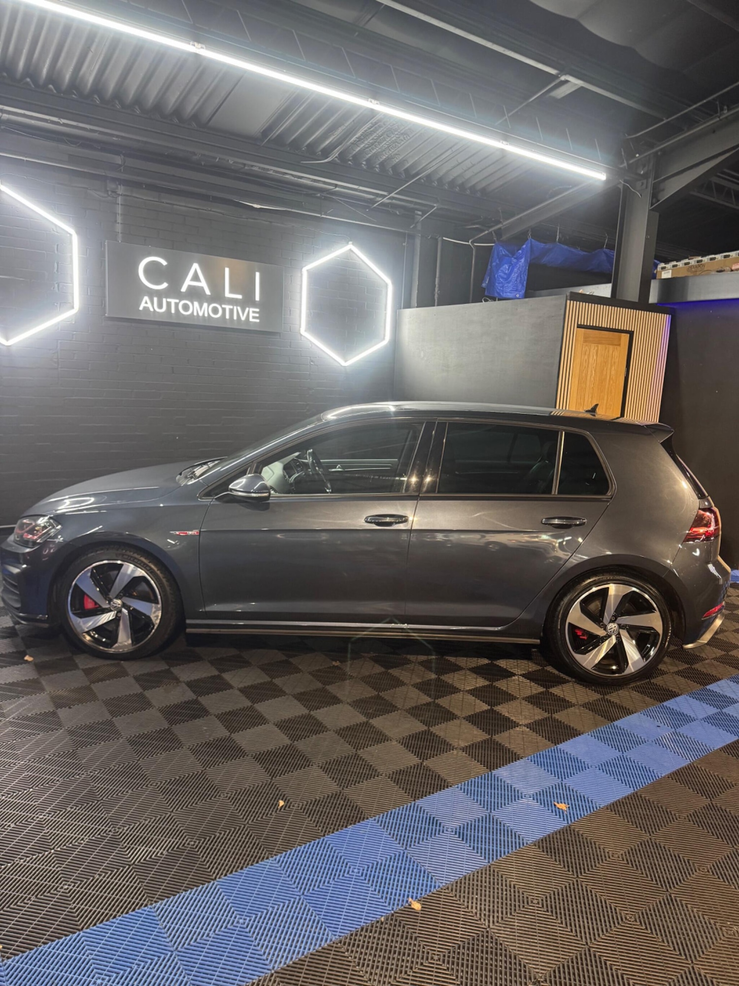 Used Volkswagen Golf 2020 for sale - 78072078: Photo 11