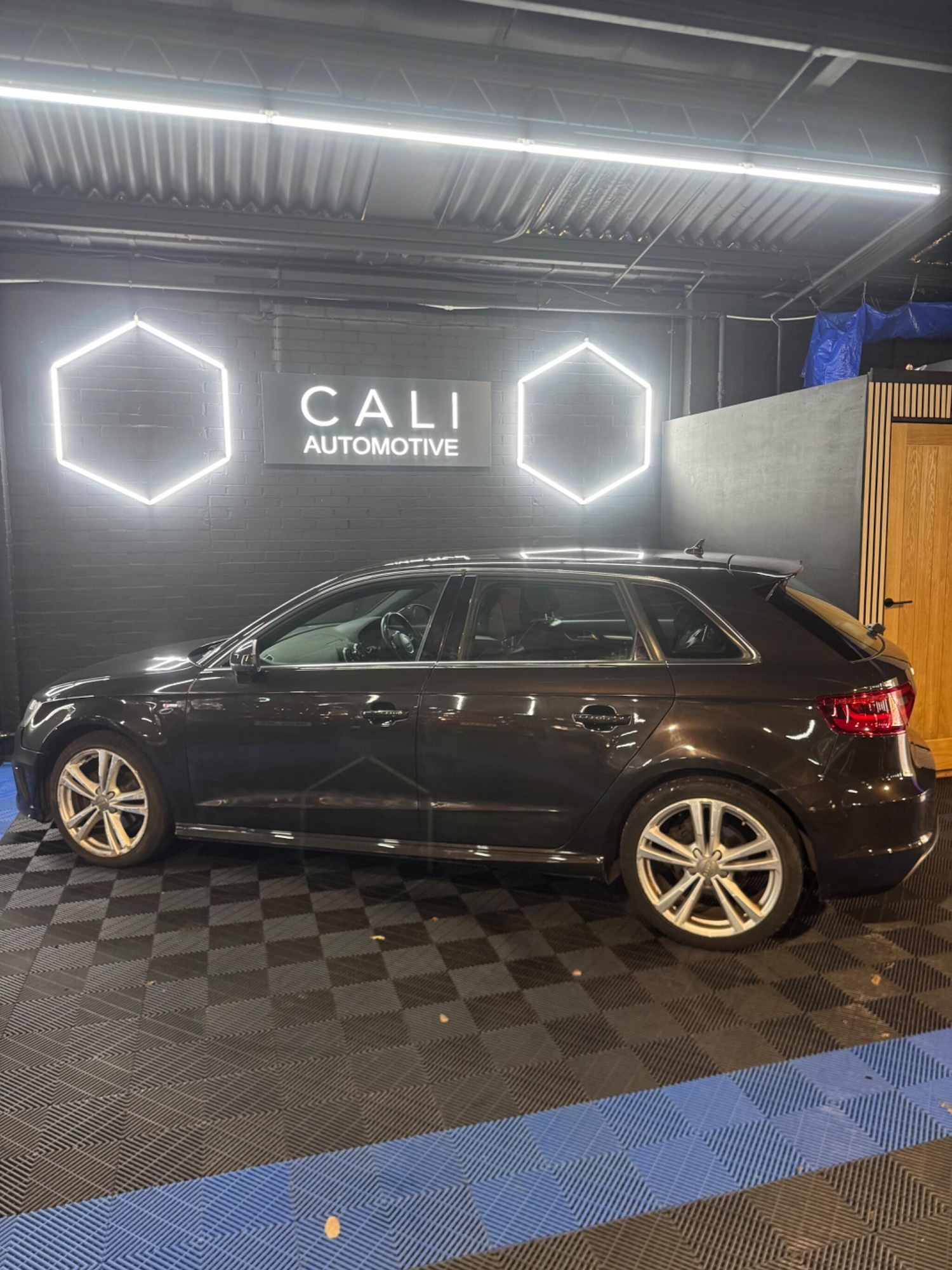 Used Audi A3 for sale - 77994321: Photo 3