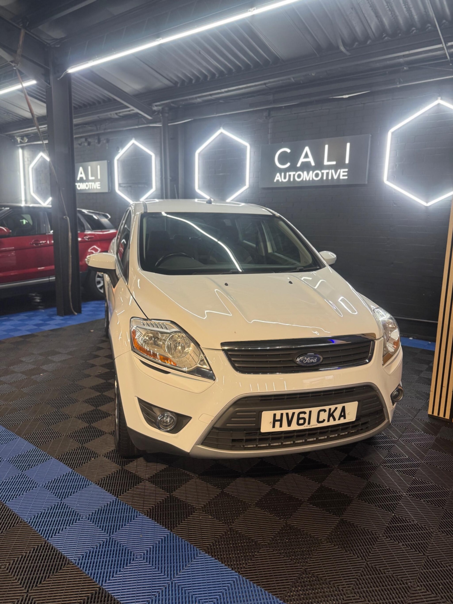 Used Ford Kuga 2011 for sale - 77768350: Photo 38