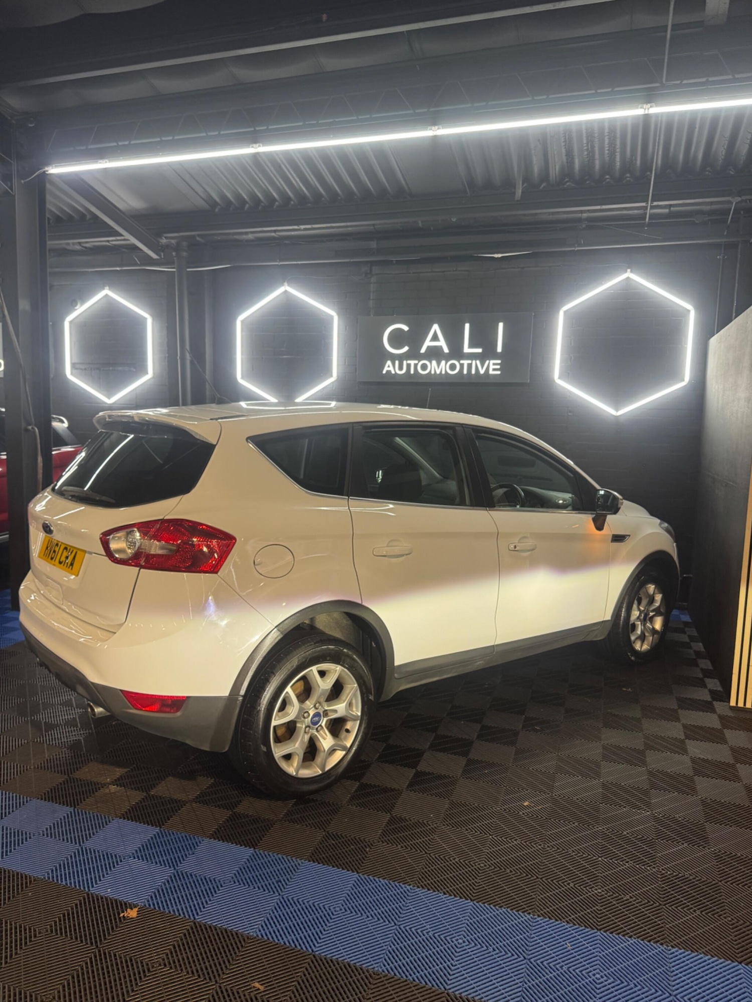 Used Ford Kuga 2011 for sale - 77768350: Photo 39