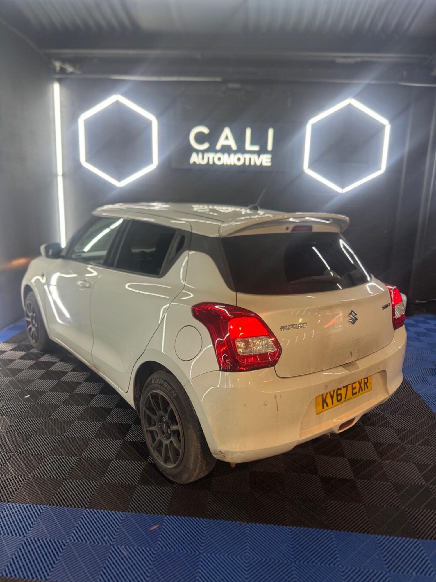 Used Suzuki Swift 2017 for sale - 77097435: Photo 12