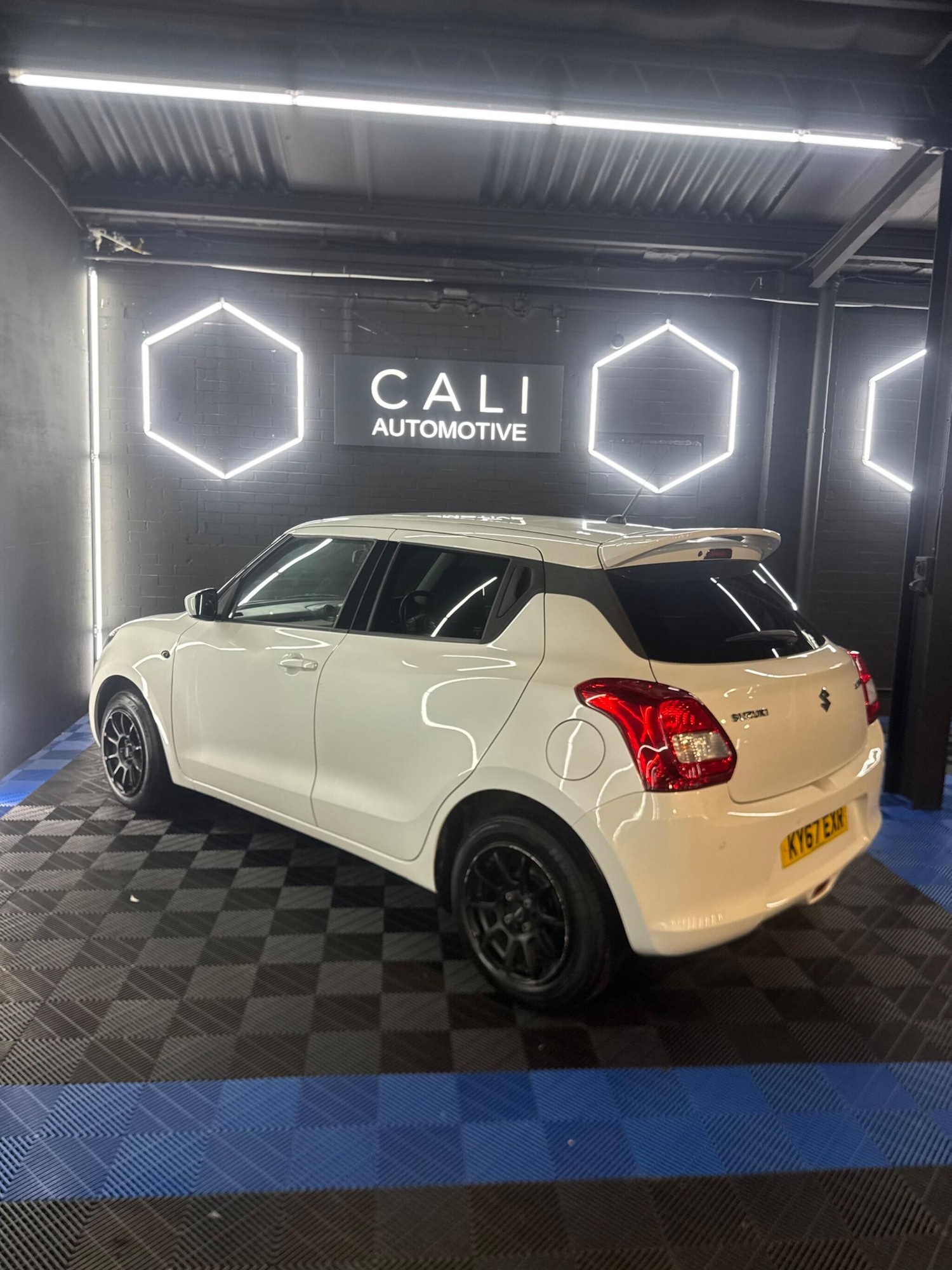 Used Suzuki Swift 2017 for sale - 77097435: Photo 13