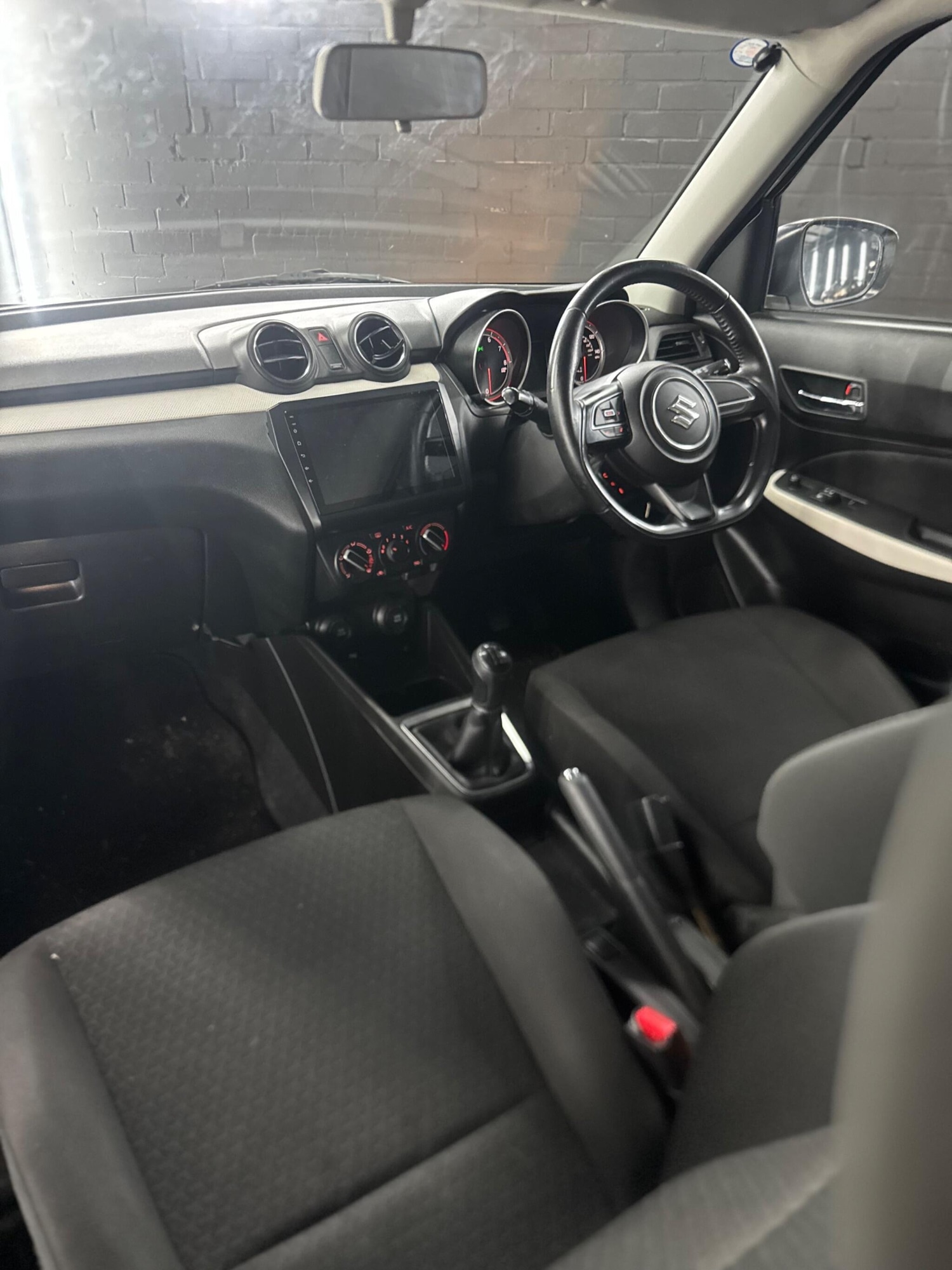 Used Suzuki Swift 2017 for sale - 77097435: Photo 28