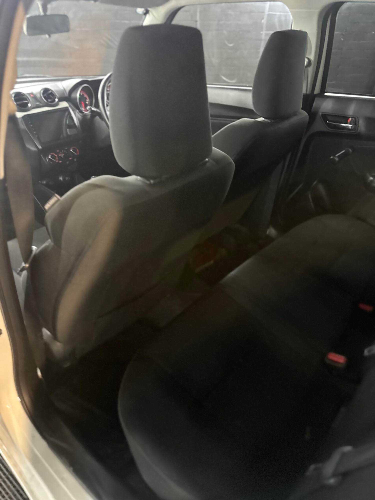 Used Suzuki Swift 2017 for sale - 77097435: Photo 35