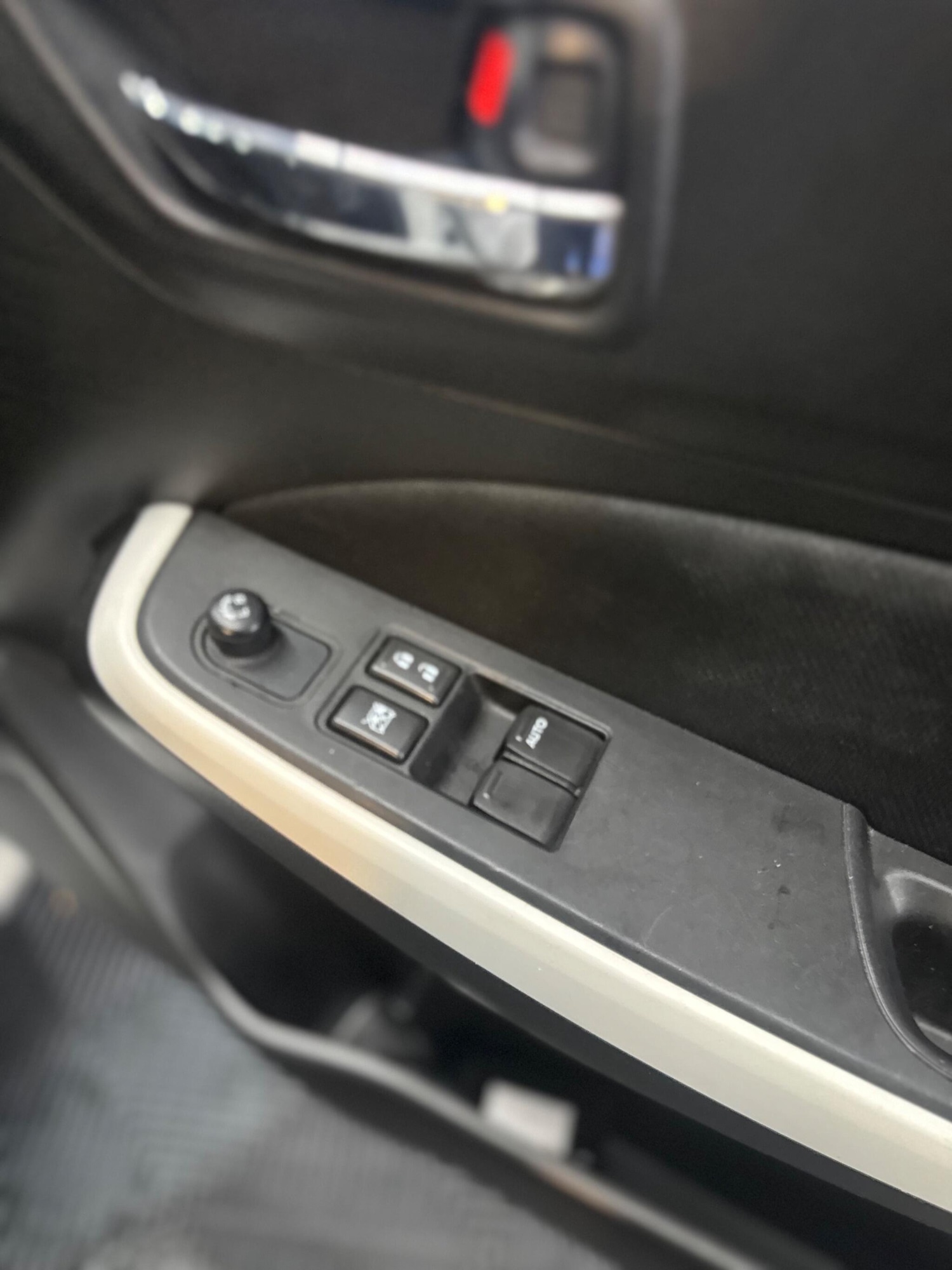 Used Suzuki Swift 2017 for sale - 77097435: Photo 36