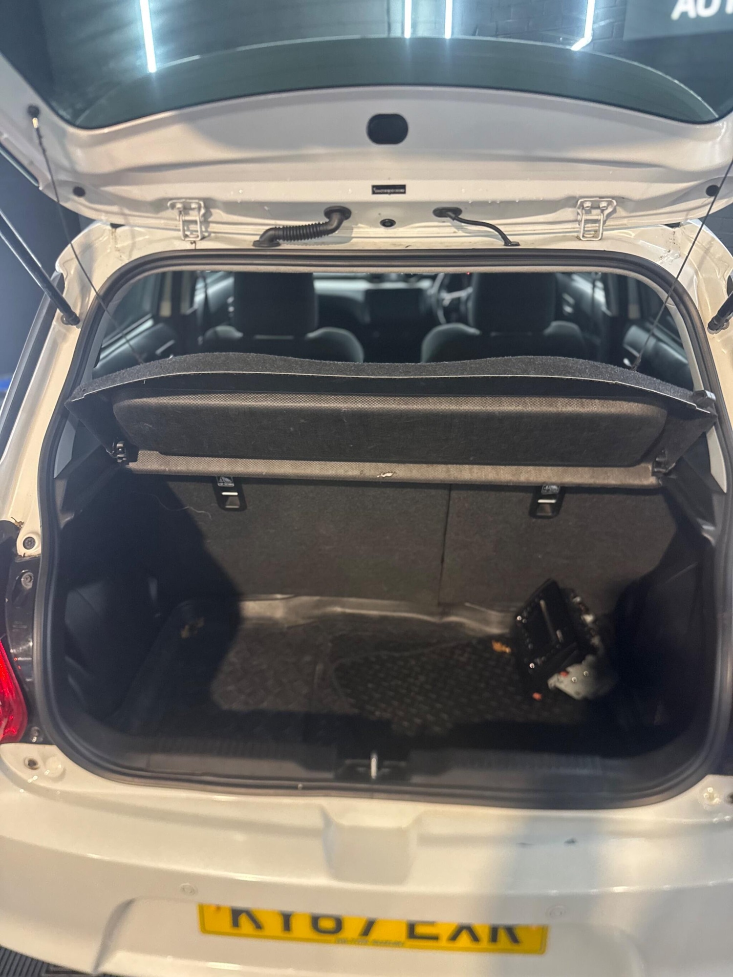 Used Suzuki Swift 2017 for sale - 77097435: Photo 41