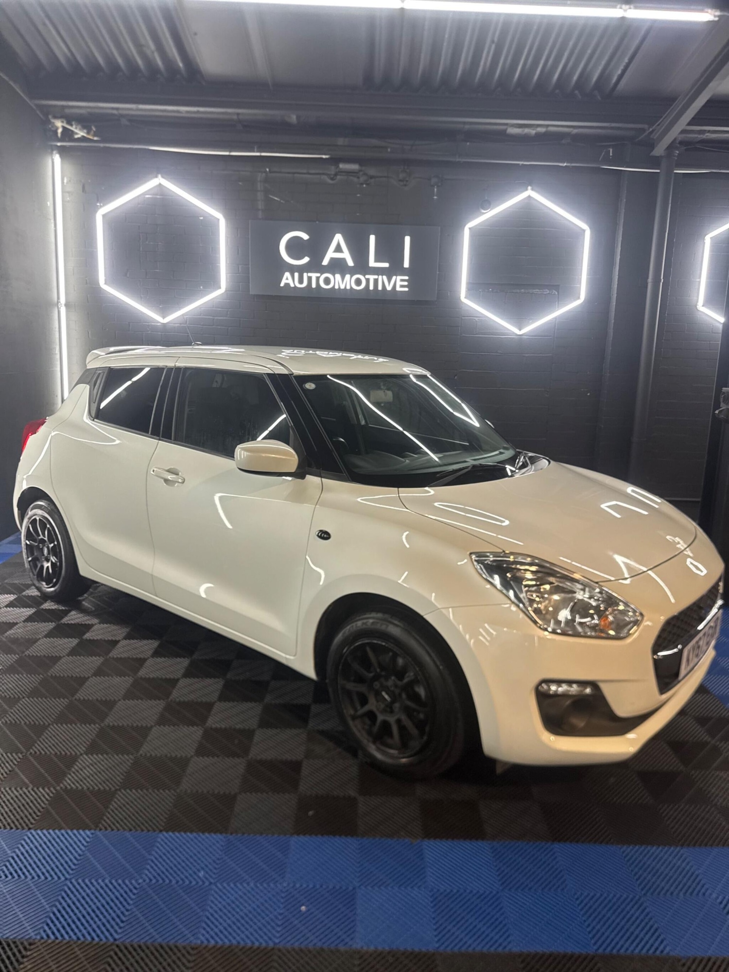 Used Suzuki Swift 2017 for sale - 77097435: Photo 6