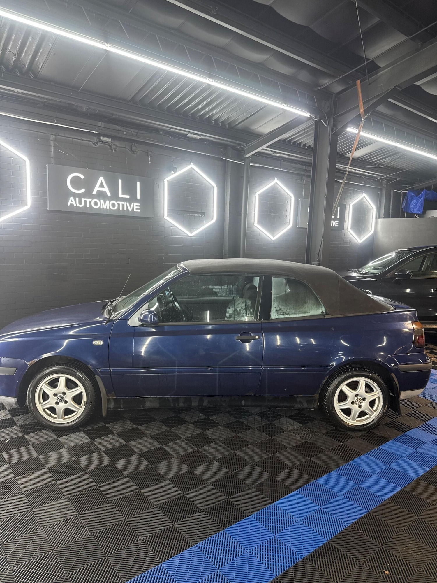 Used Volkswagen Golf 2001 for sale - 77191701: Photo 11