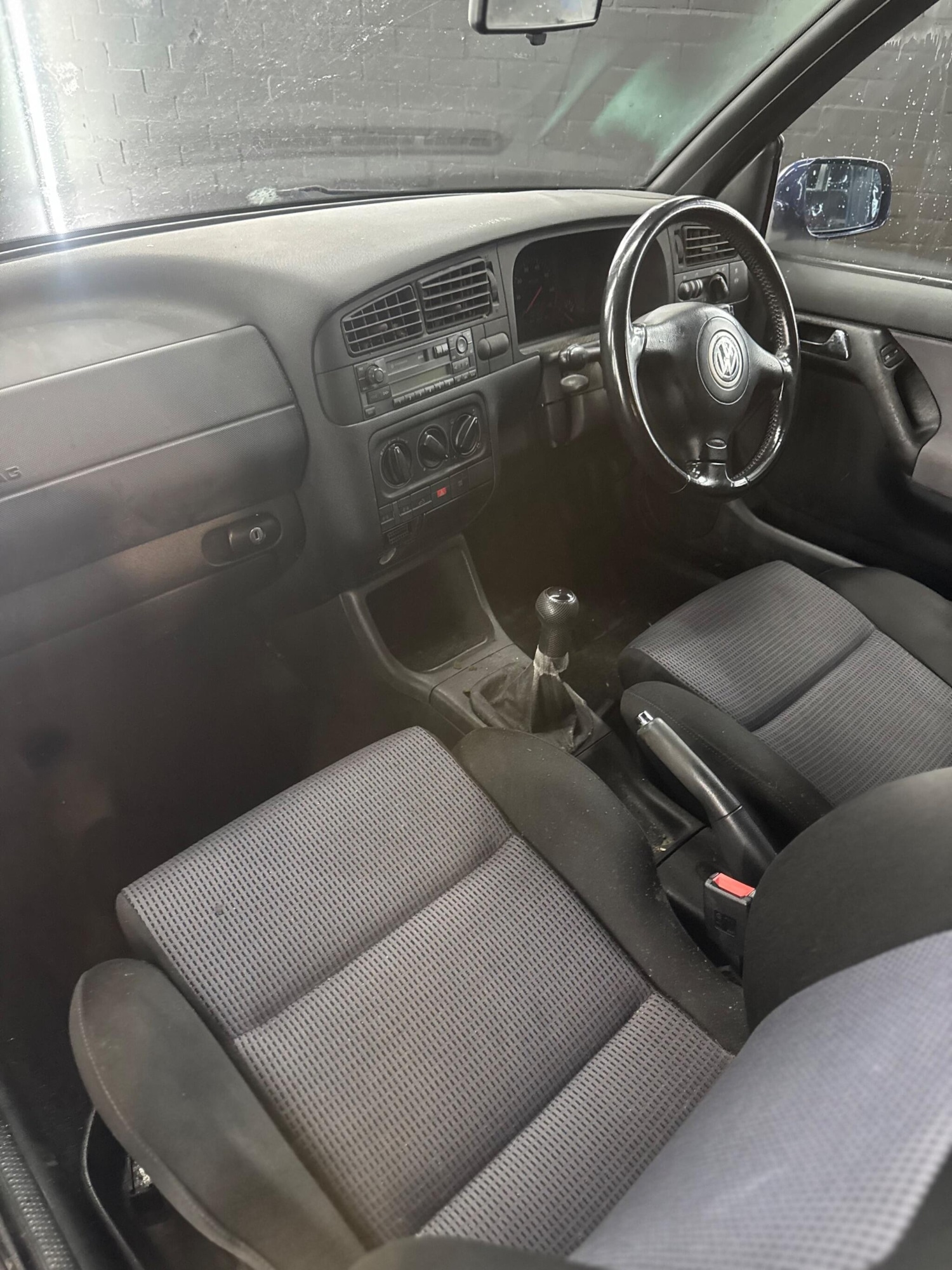 Used Volkswagen Golf 2001 for sale - 77191701: Photo 21