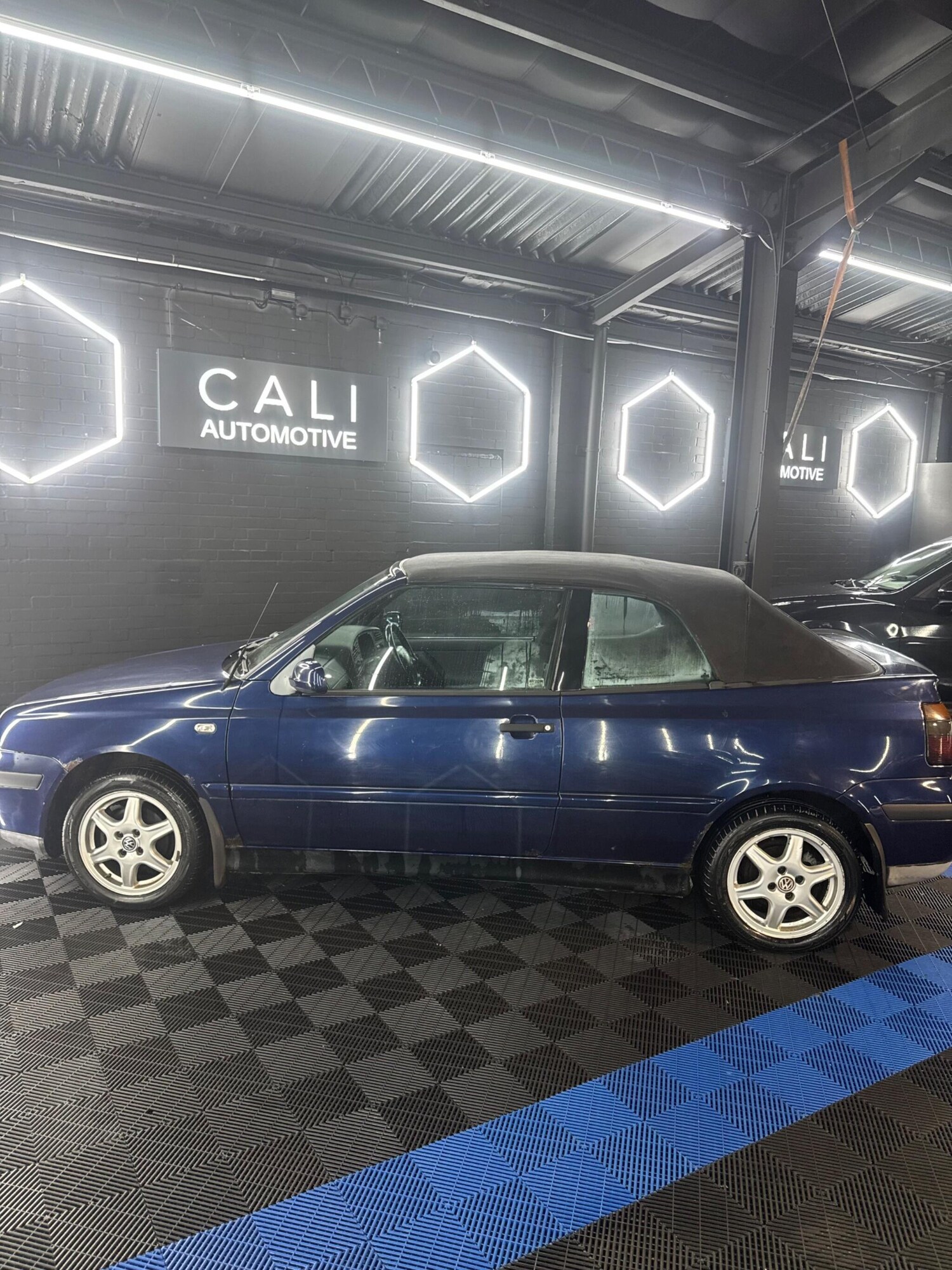 Used Volkswagen Golf 2001 for sale - 77191701: Photo 29