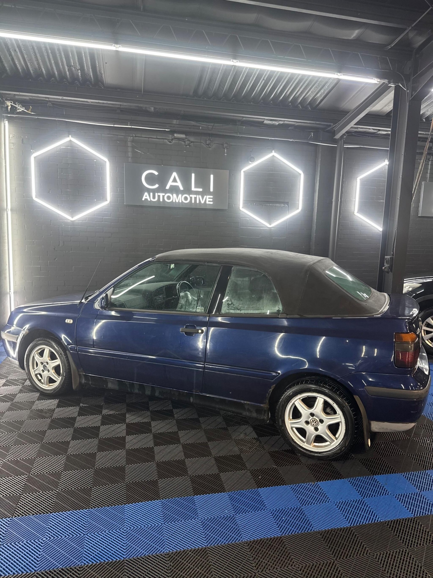 Used Volkswagen Golf 2001 for sale - 77191701: Photo 30