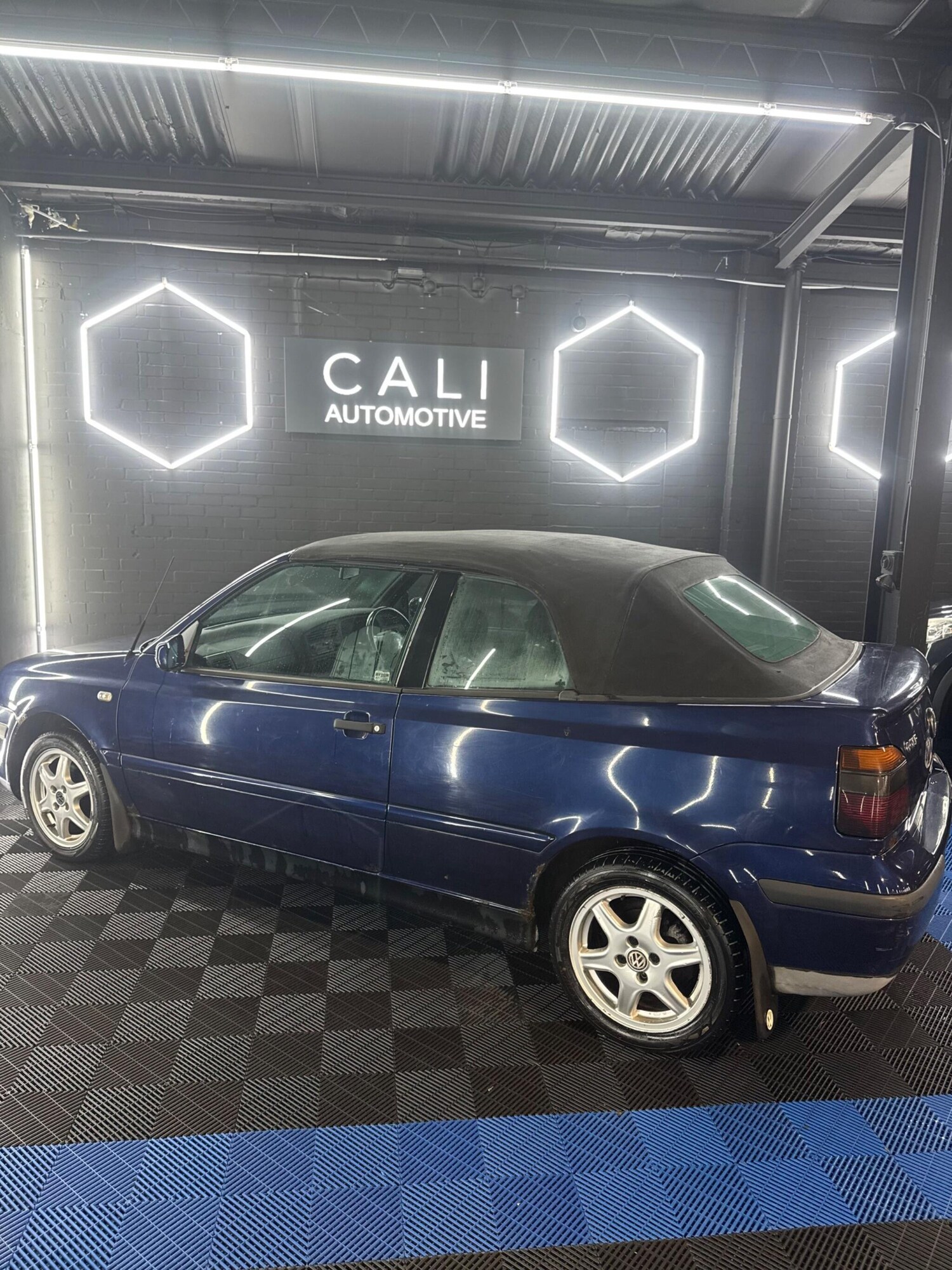 Used Volkswagen Golf 2001 for sale - 77191701: Photo 31