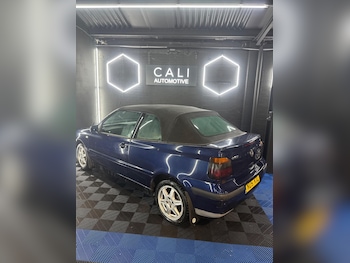 Used Volkswagen Golf 2001 for sale - 77191701: Photo