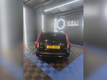 Used Volvo V50 2010 for sale - 77278801: Photo