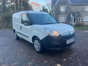 Used Vauxhall Combo 2018 for sale - 76627362: Photo