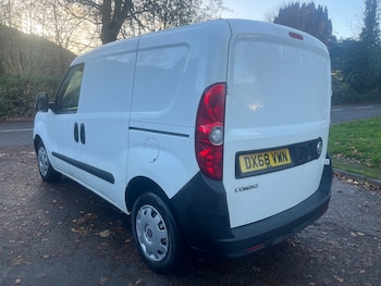 Used Vauxhall Combo 2018 for sale - 76627362: Photo