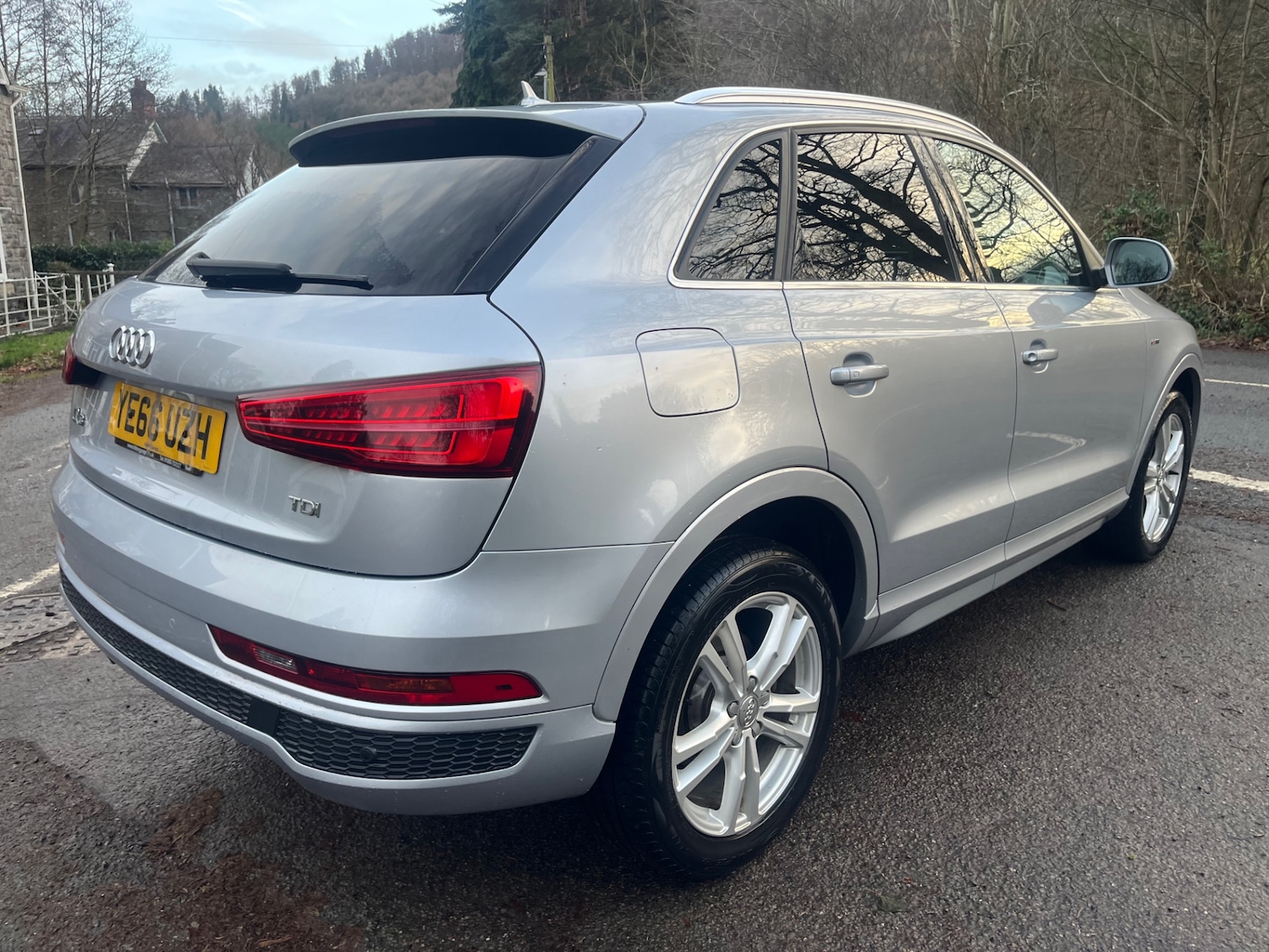 Used Audi Q3 2016 for sale - 77536112: Photo 3