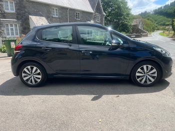 Used Peugeot 208 2019 for sale - 75170536: Photo